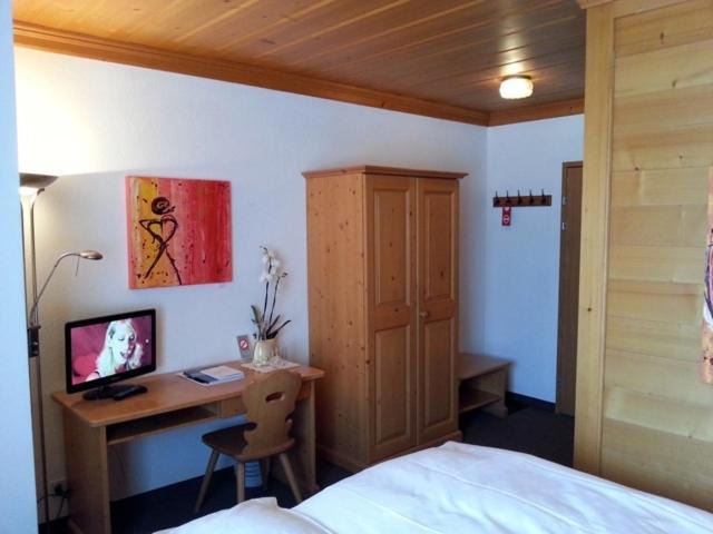 Photo of Others in Zweisimmen