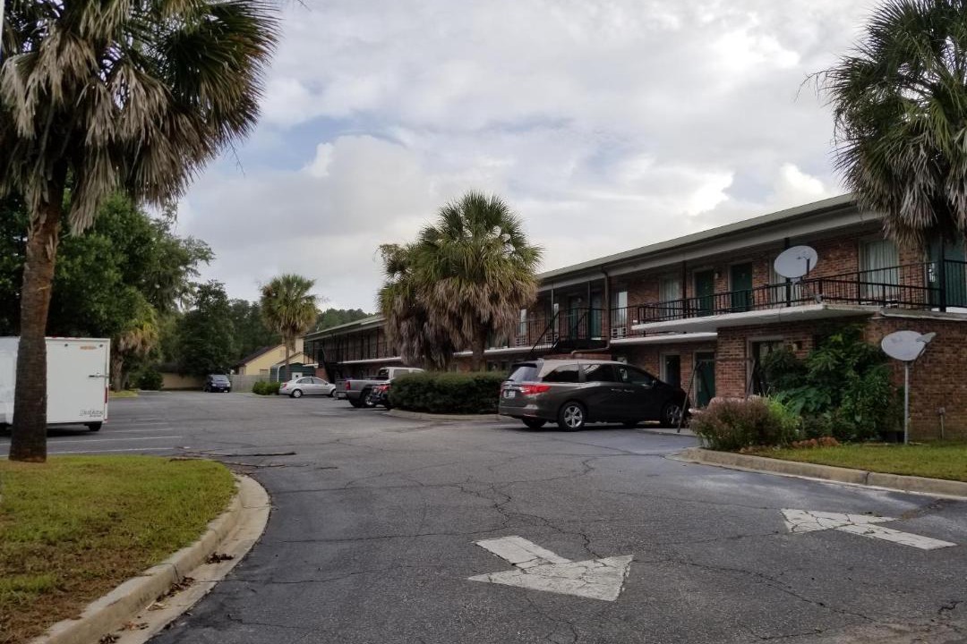 Photo of Buildings in Estill