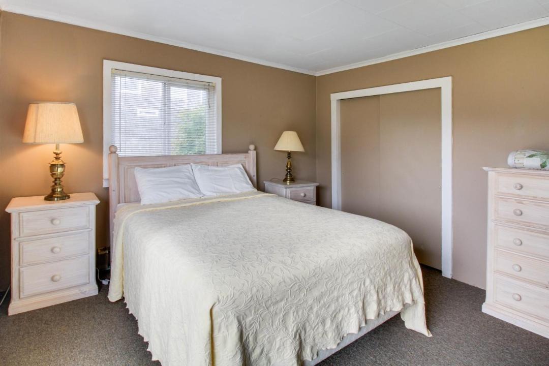 Photo of Bedroom in Pacific Beach