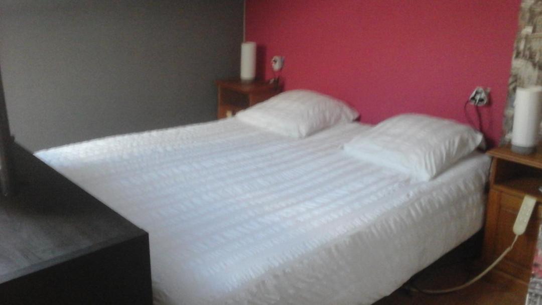 Photo of Bedroom in Saint-Julien-les-Gorze