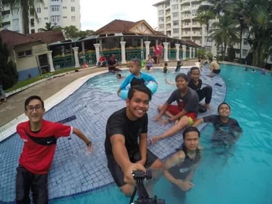 Photo of Human In Picture in Sungai Menyala