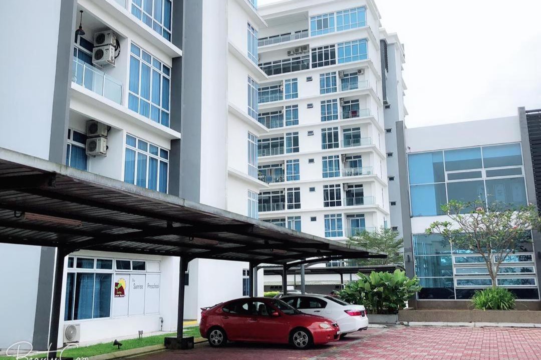 Photo of Buildings in Senai