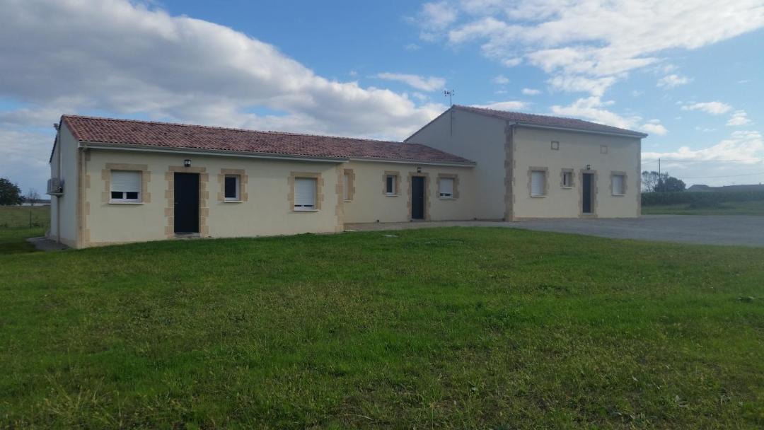 Photo of Buildings in Clam