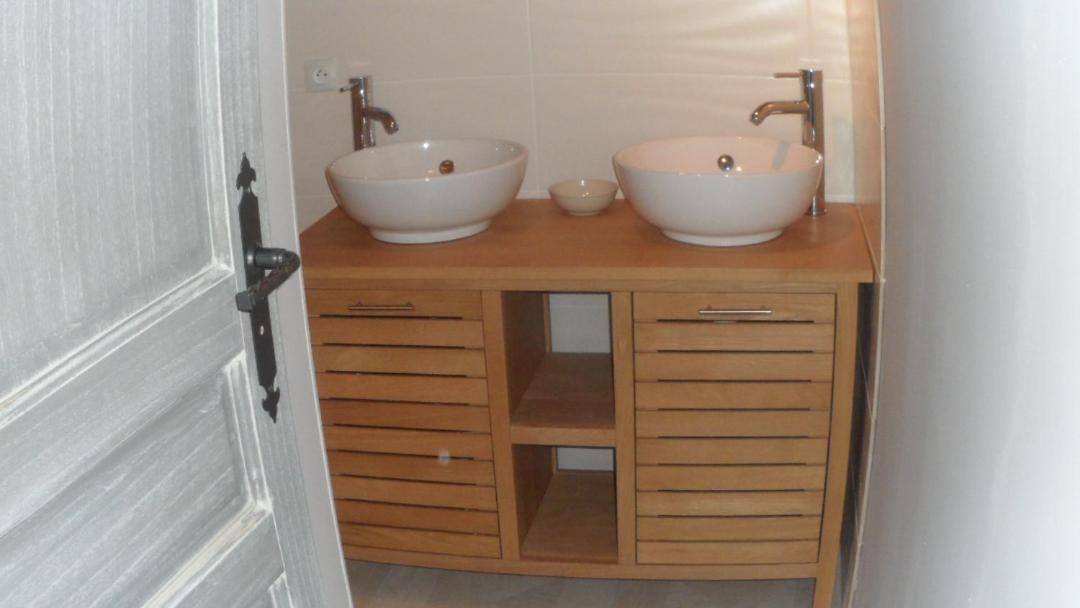 Photo of Bathroom in Thaims