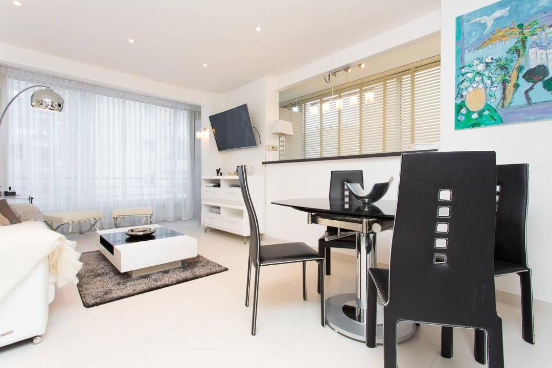 Photo of Livingroom in Cannes City Centre