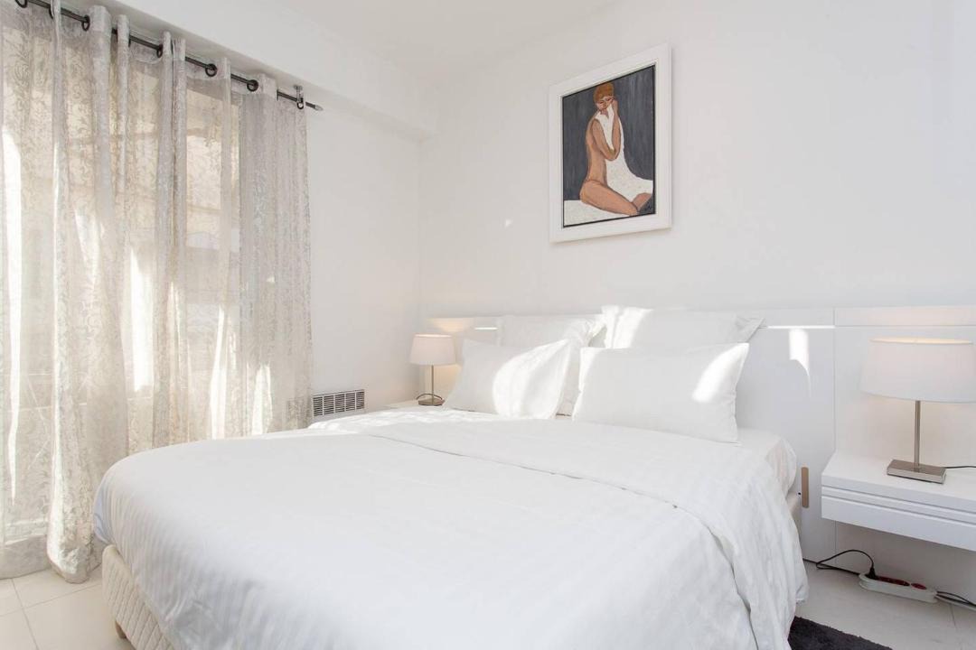 Photo of Bedroom in Cannes City Centre
