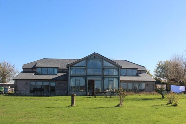 Photo of Buildings in Corton