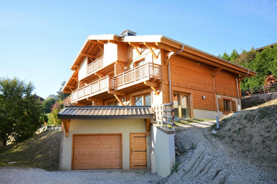 Photo of Buildings in Combloux