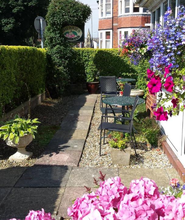 Photo of Others in Muston