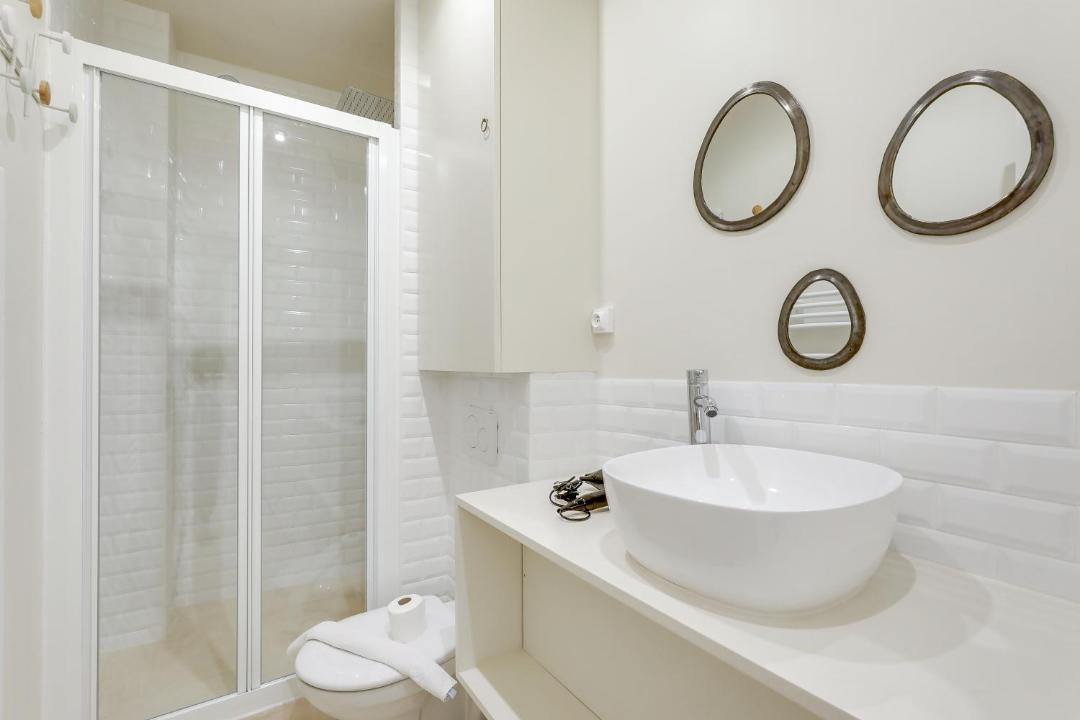 Photo of Bathroom in Vanves