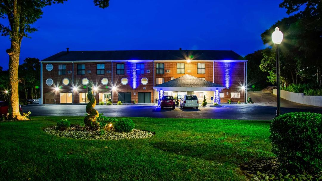 Photo of Others in Hyannis