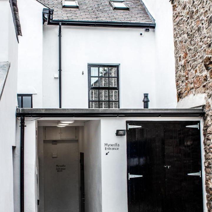 Photo of Others in Bont Newydd