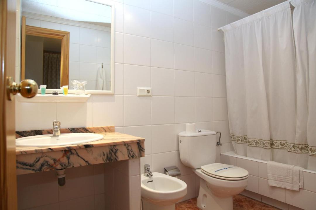 Photo of Bathroom in El Alquian
