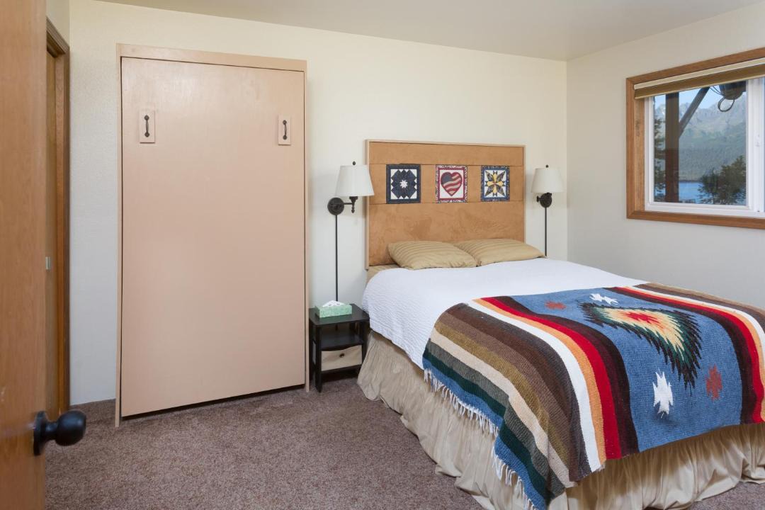 Photo of Bedroom in Seward