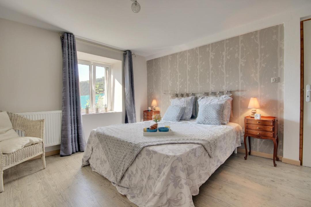 Photo of Bedroom in Saint-Nabor