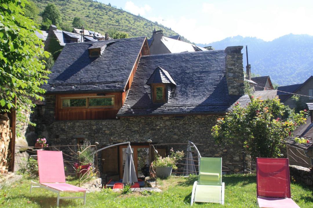 Photo of Buildings in Saint-Aventin