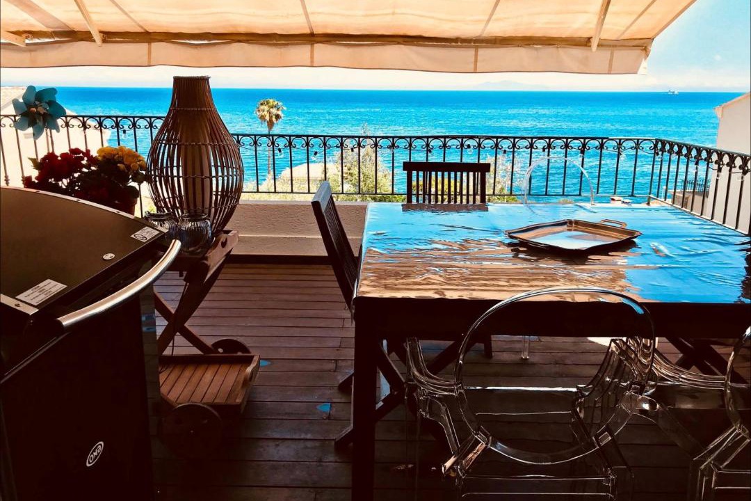 Photo of Patio Balcony in San-Martino-di-Lota