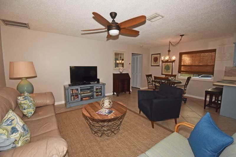 Photo of Livingroom in Englewood
