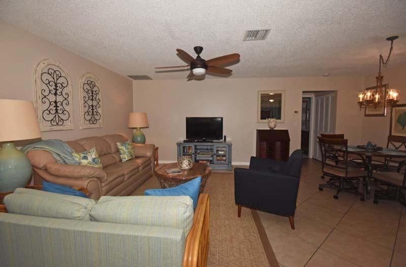 Photo of Livingroom in Englewood