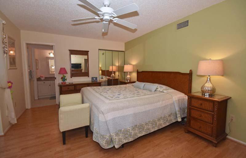 Photo of Bedroom in Englewood