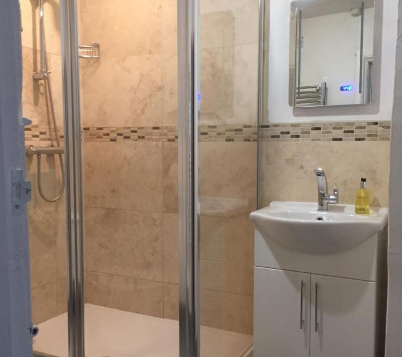 Photo of Bathroom in Ibstock