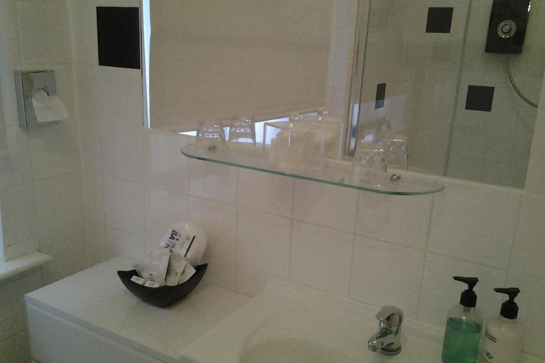 Photo of Bathroom in Ibstock