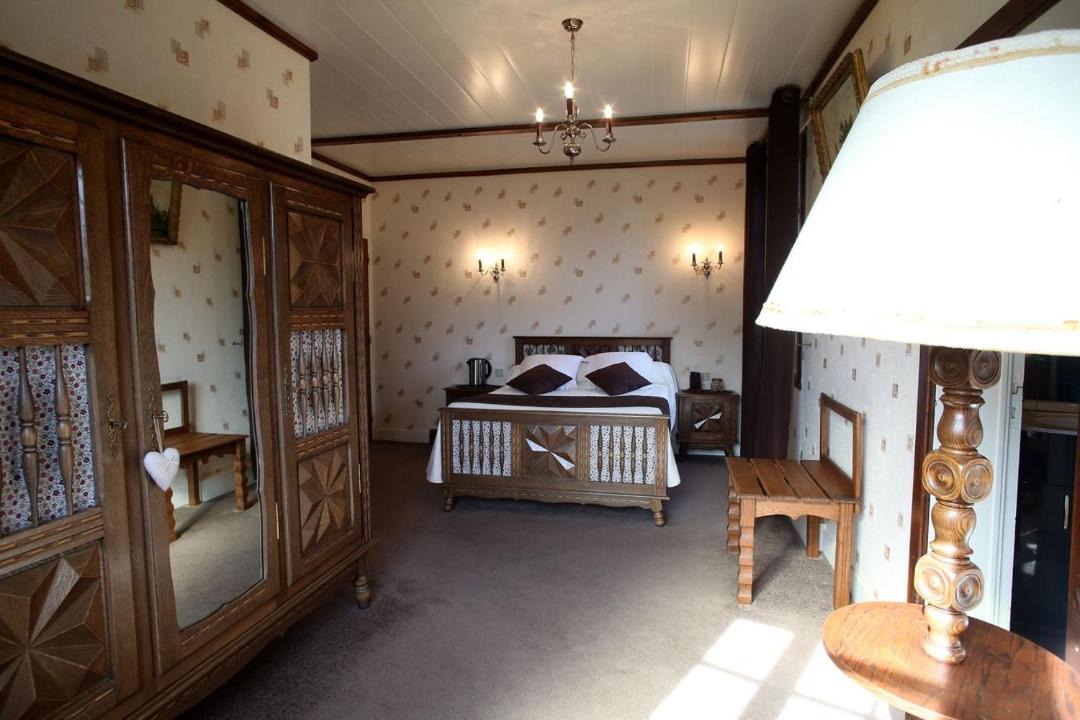 Photo of Others in Mezieres-sur-Oise