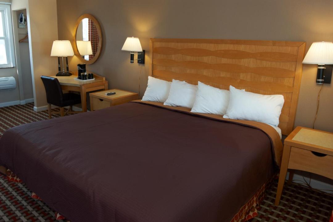 Photo of Bedroom in Main Street Hyannis
