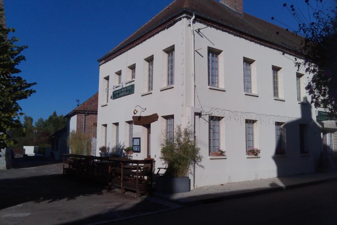 Photo of Buildings in Champcevrais