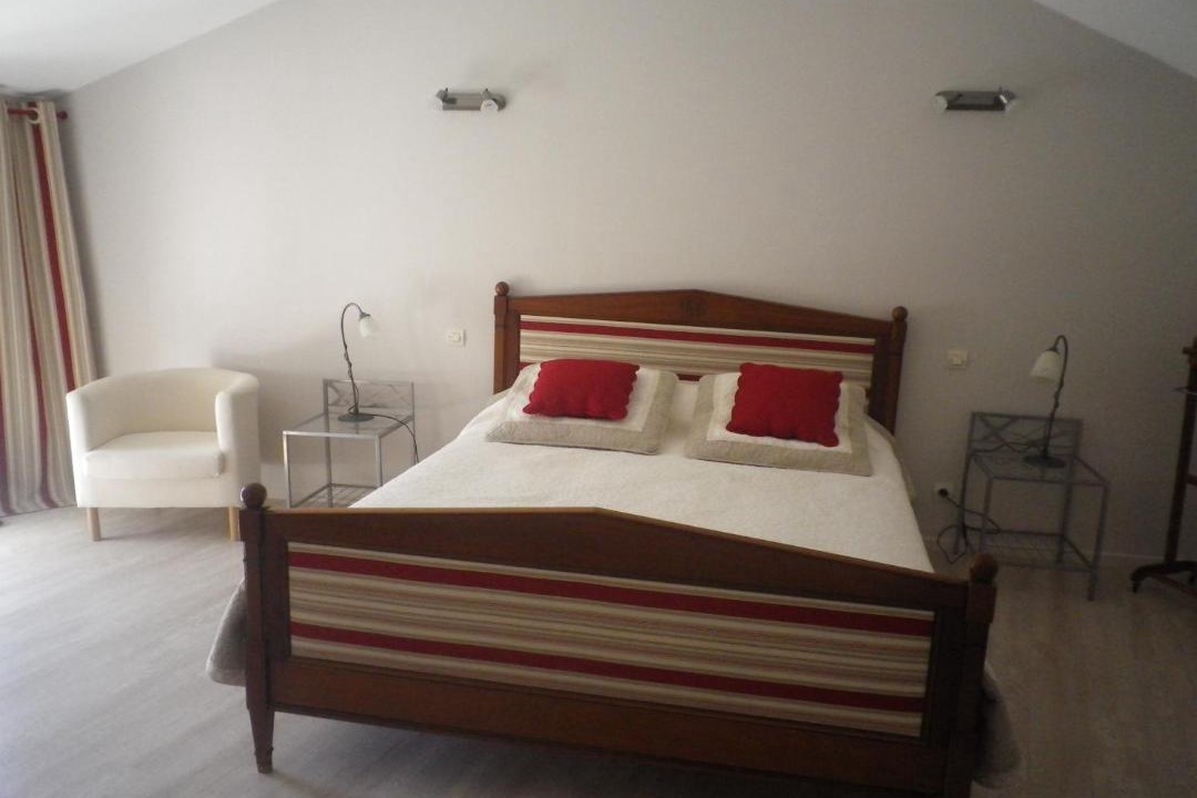 Photo of Bedroom in Doussay