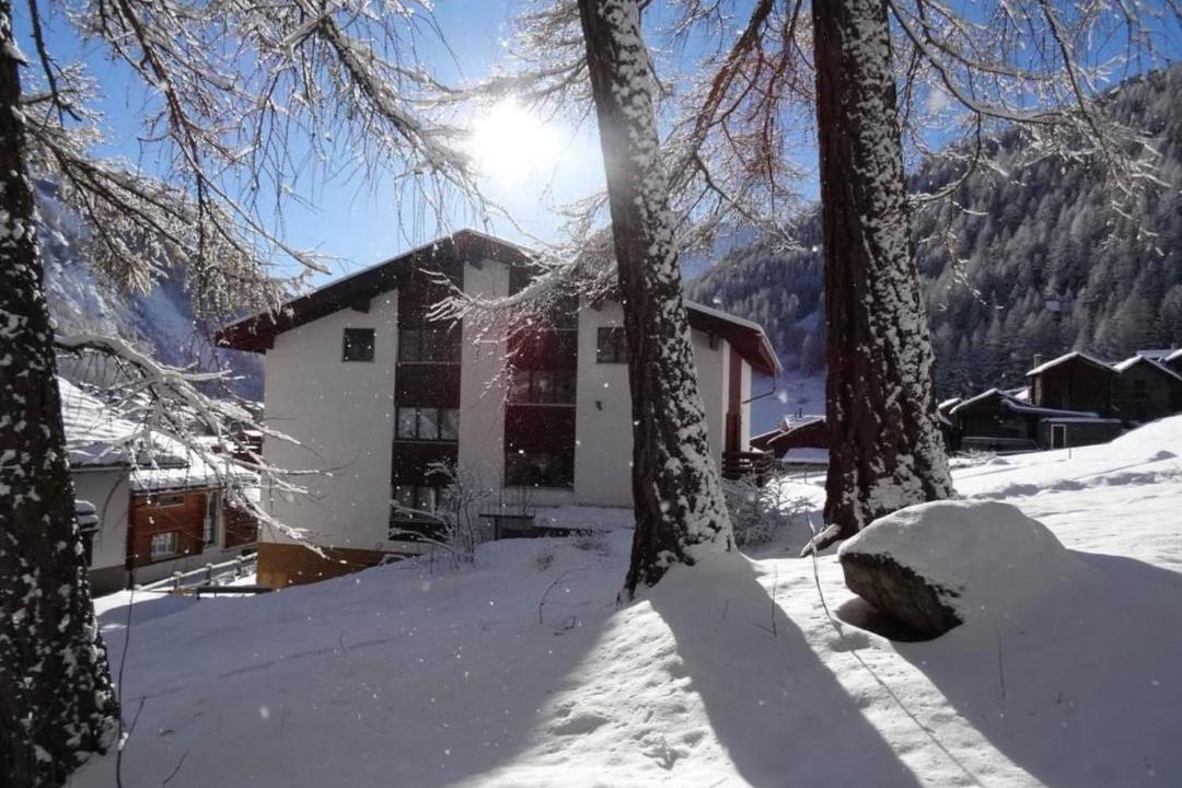 Photo of Buildings in Saas-Balen