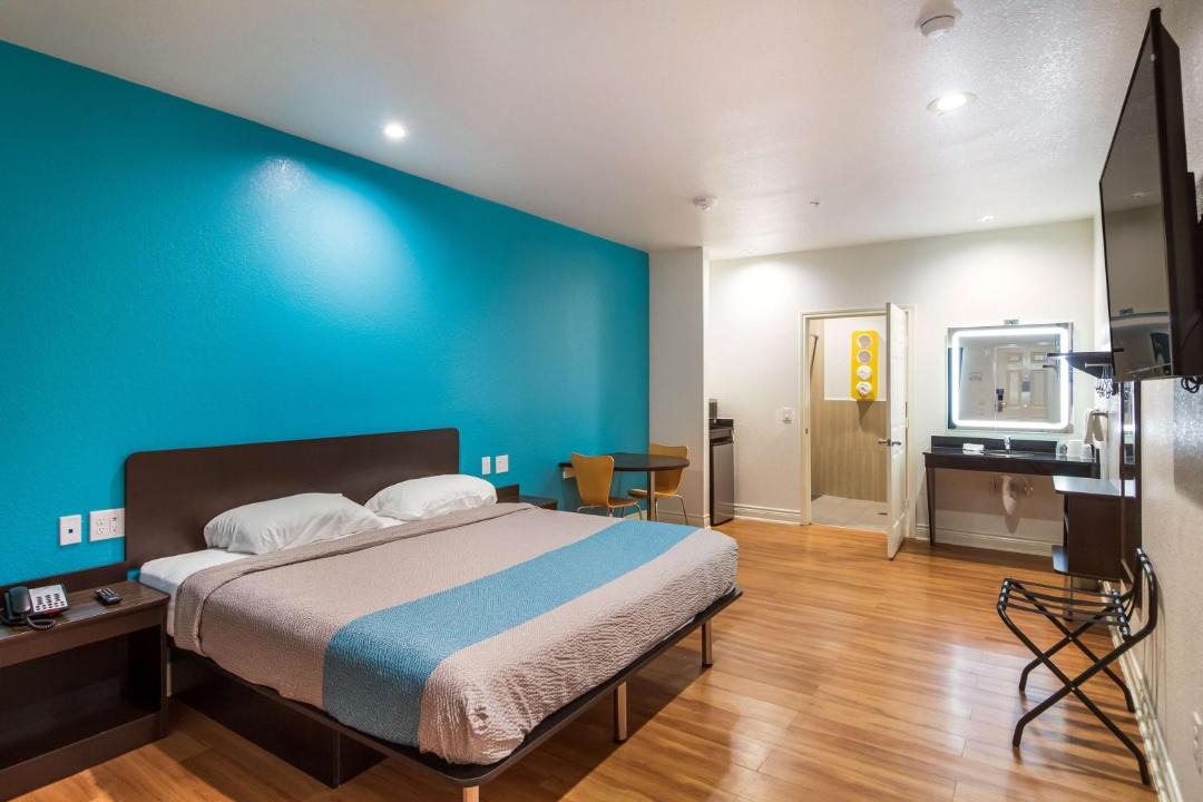 Photo of Bedroom in Greater Greenspoint