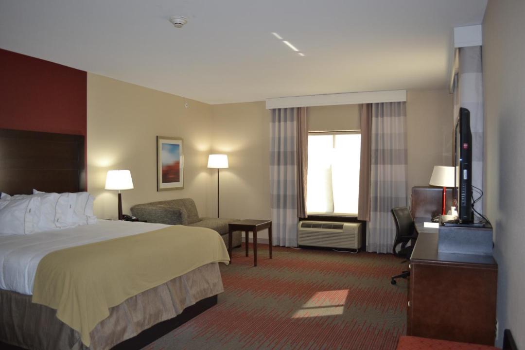 Photo of Bedroom in Duncan
