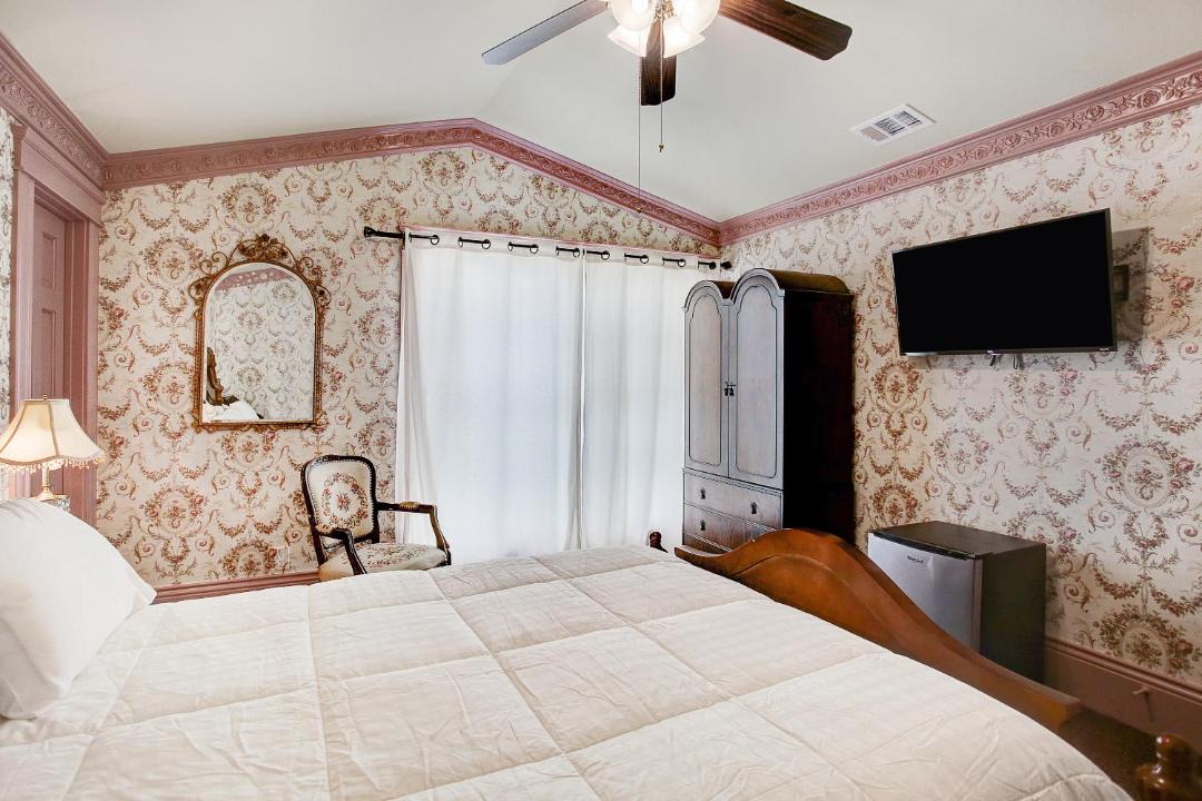 Photo of Bedroom in Houston Heights