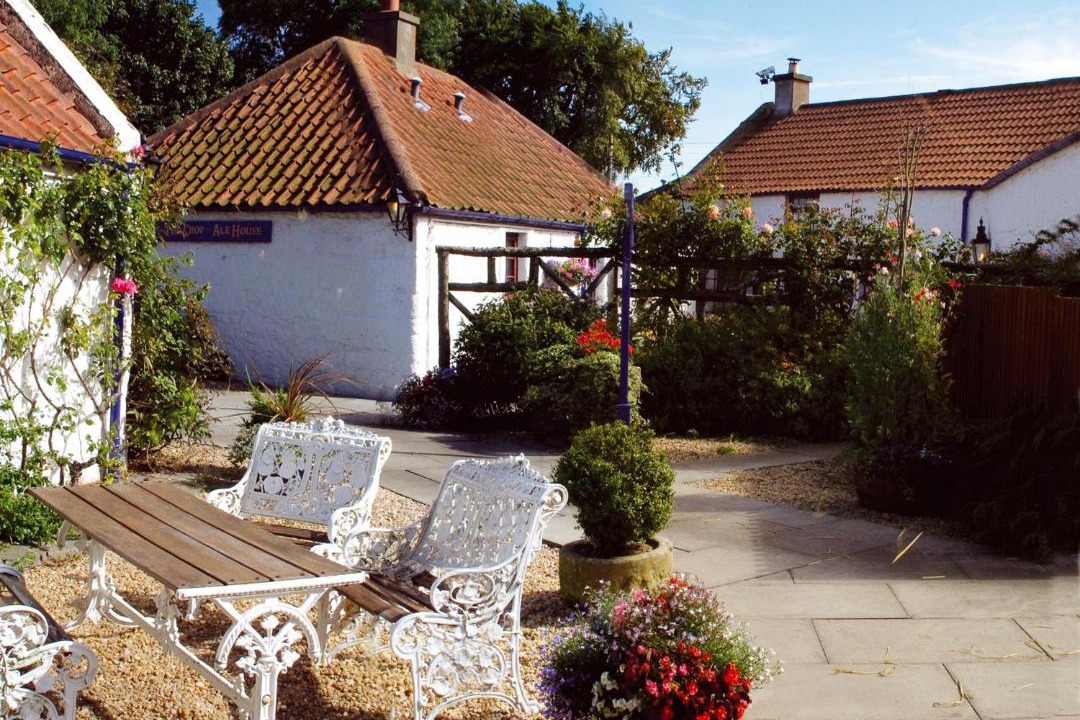 Photo of Others in Linlithgow