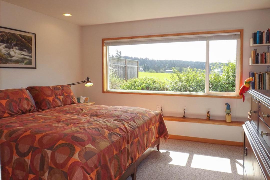 Photo of Bedroom in Lopez Island