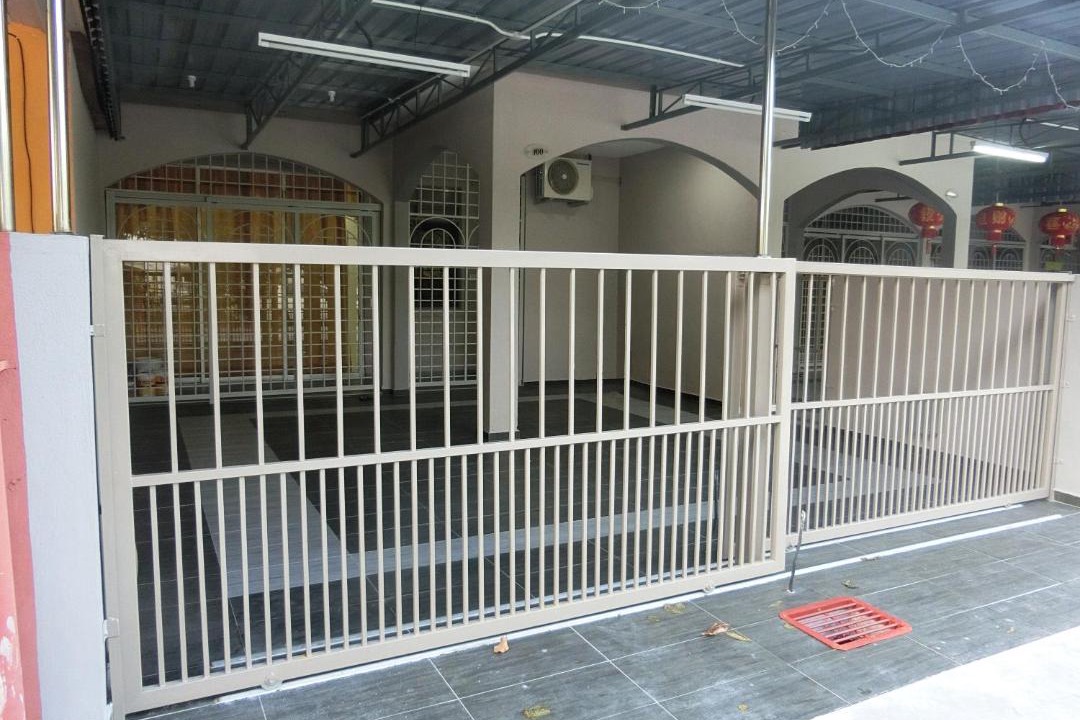 Photo of Buildings in Simpang