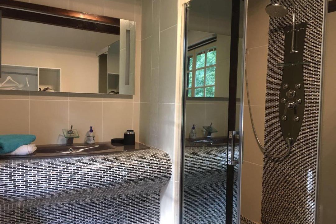 Photo of Bathroom in Garin