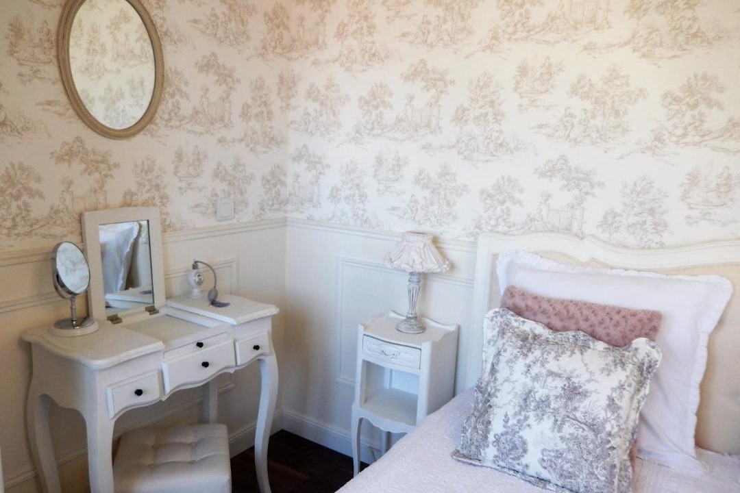 Photo of Others in Reau