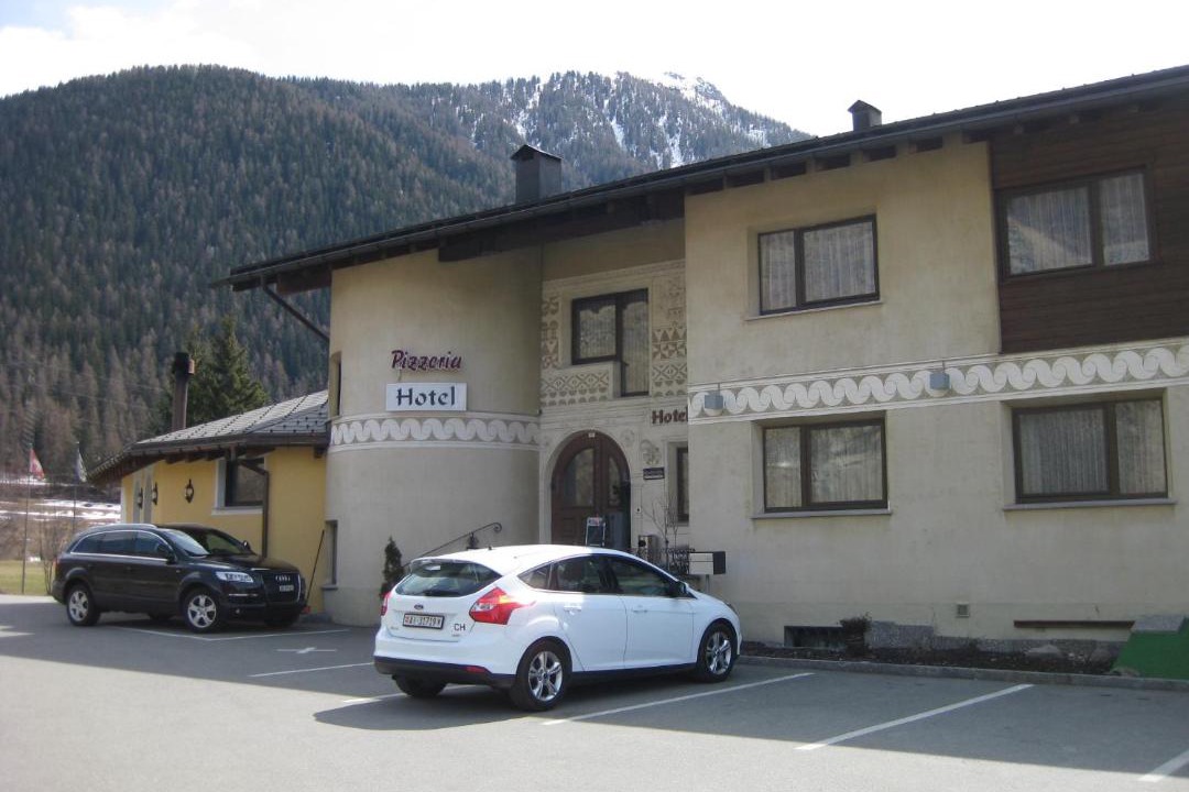 Photo of Others in Zernez