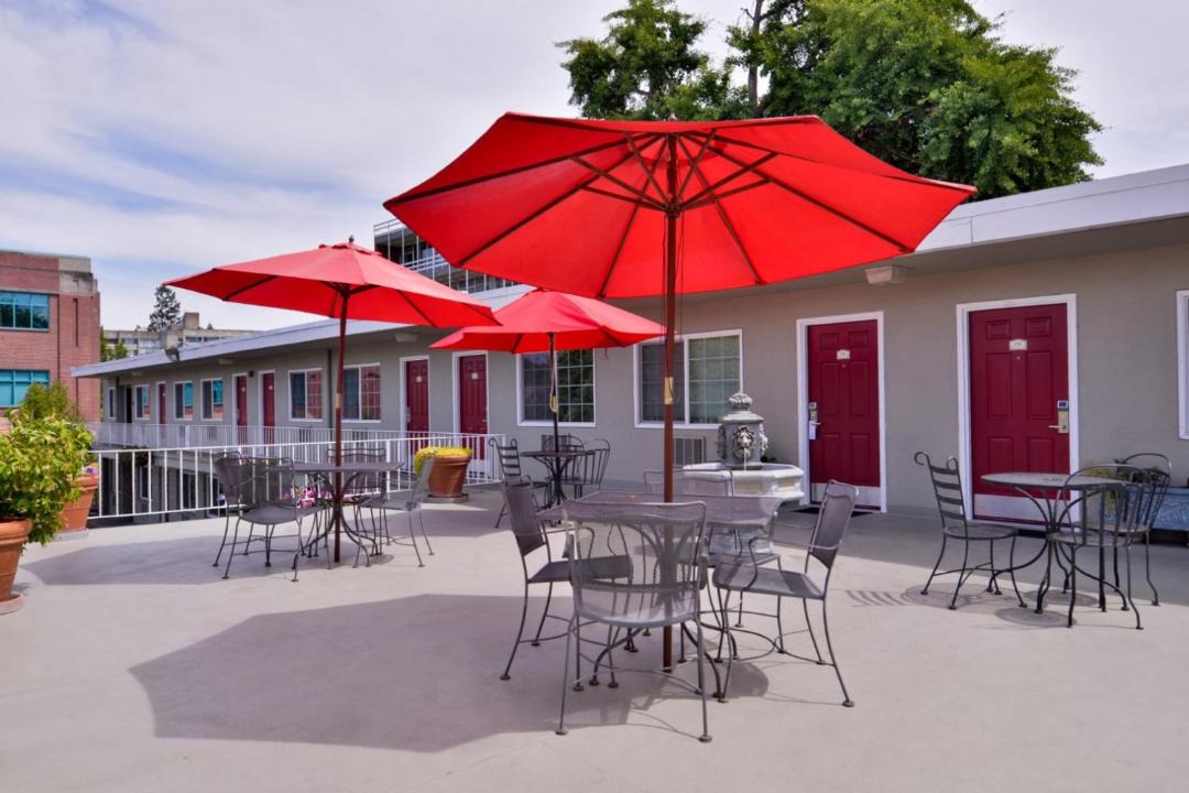 Photo of Others in Downtown Eugene