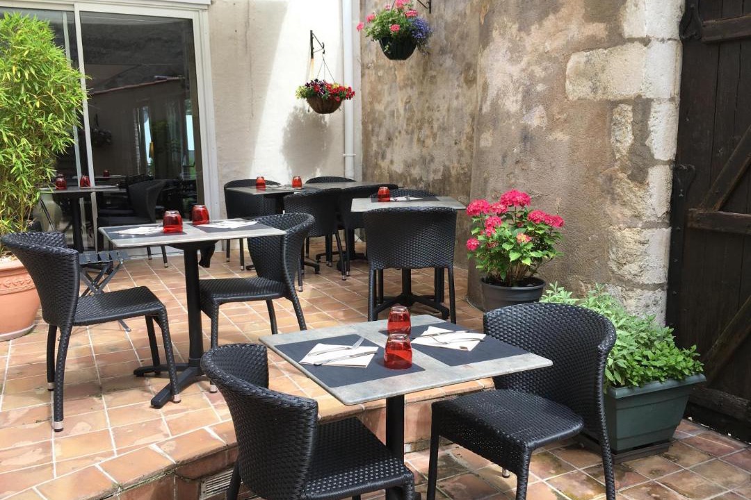 Photo of Others in Saint-Jean-d'Angely