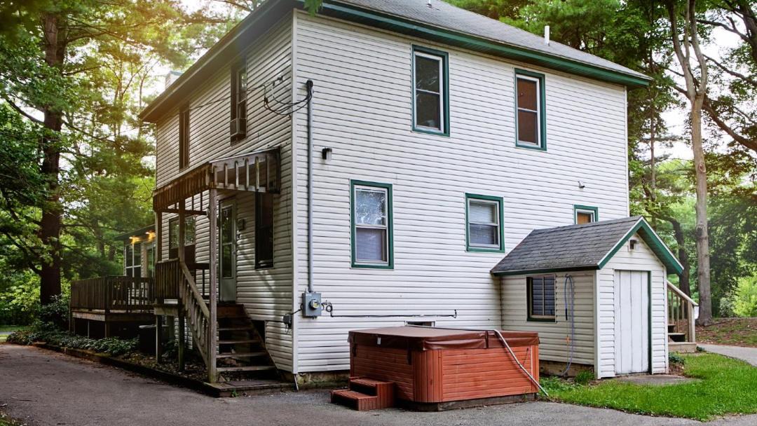 Photo of Buildings in Saugatuck