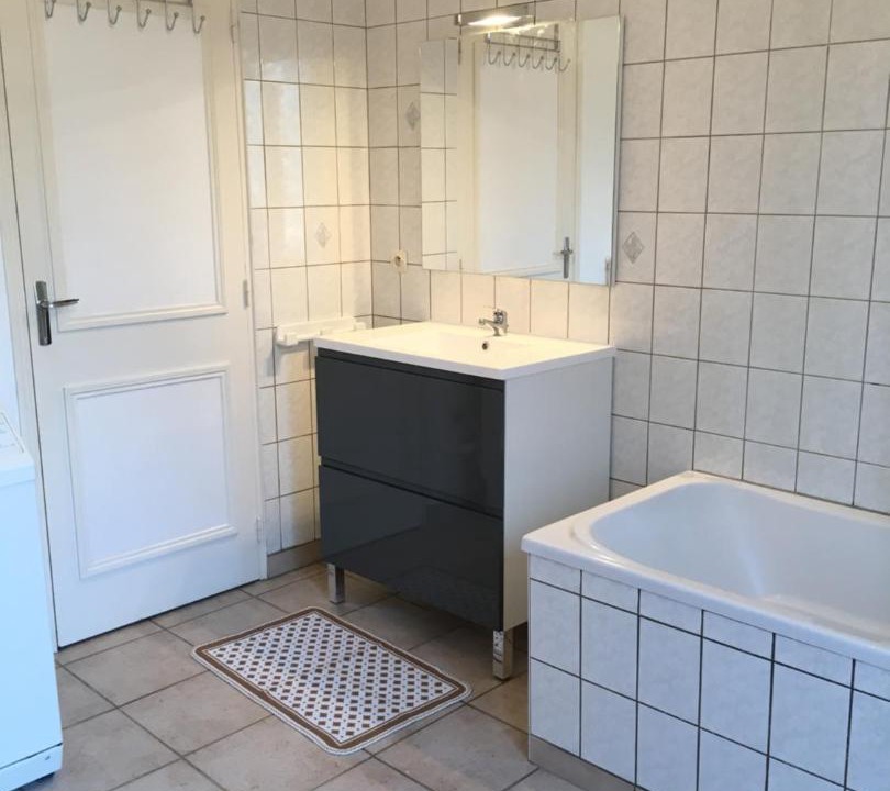 Photo of Others in Louze