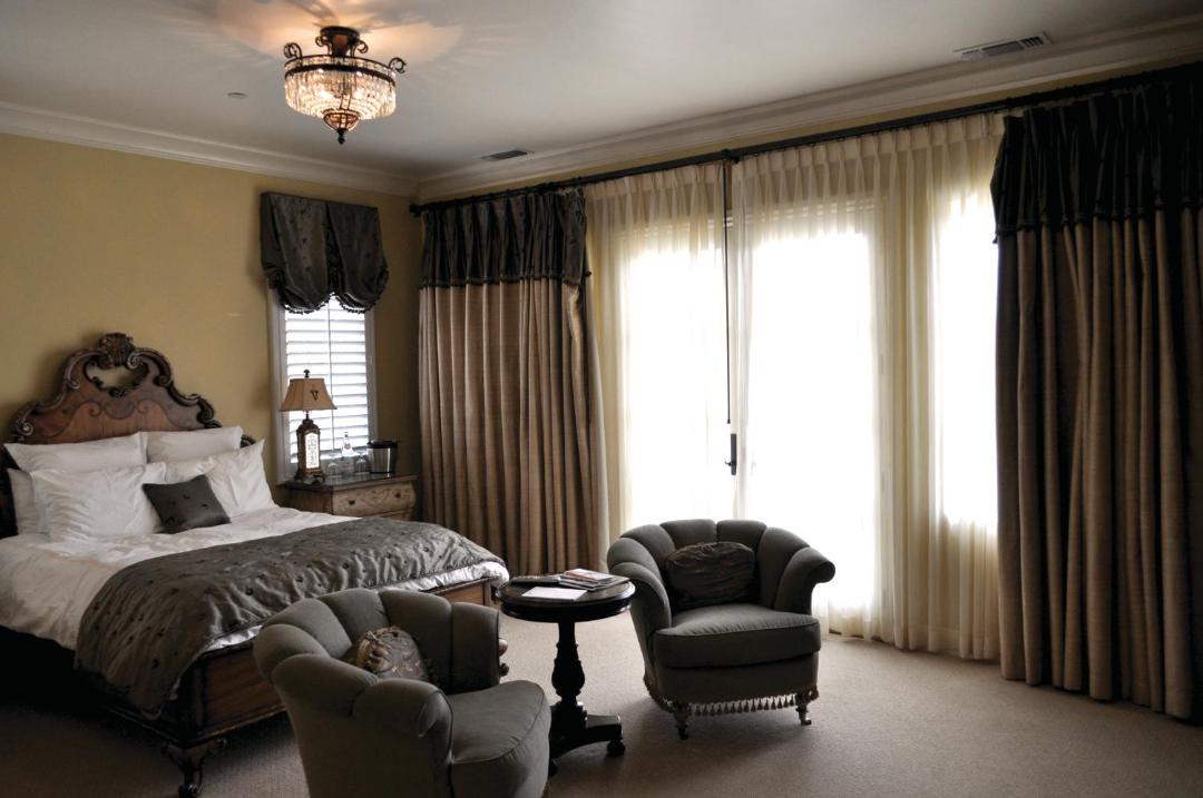 Photo of Bedroom in Arden-Arcade