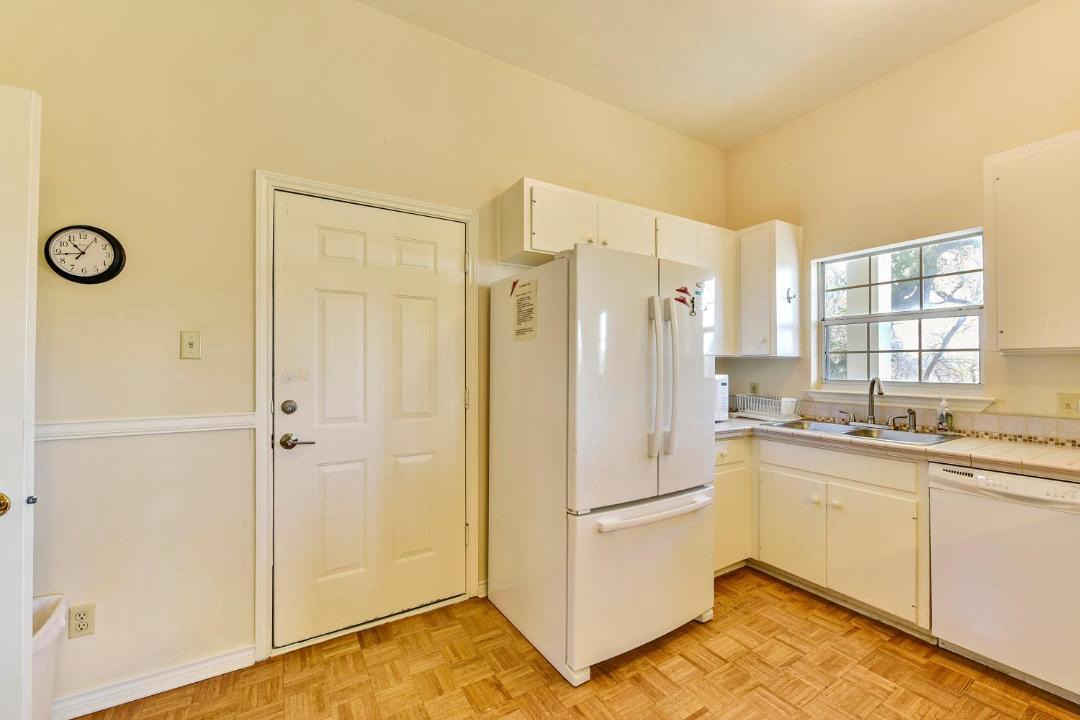 Photo of Kitchen in West Campus
