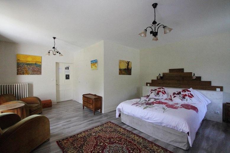 Photo of Others in Ambillou