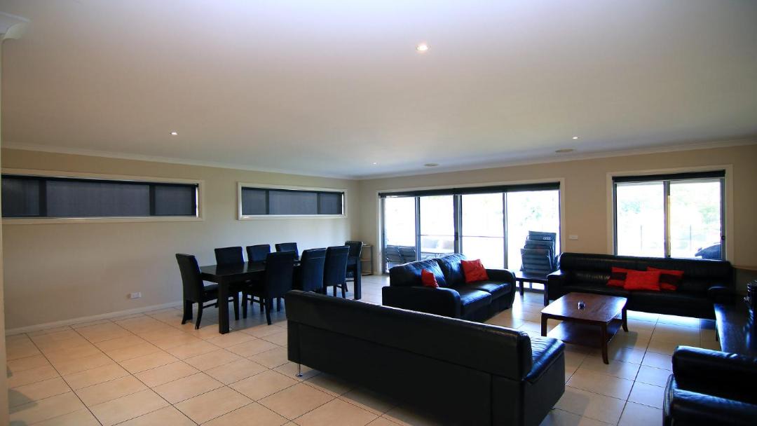 Photo of Livingroom in Yarrawonga