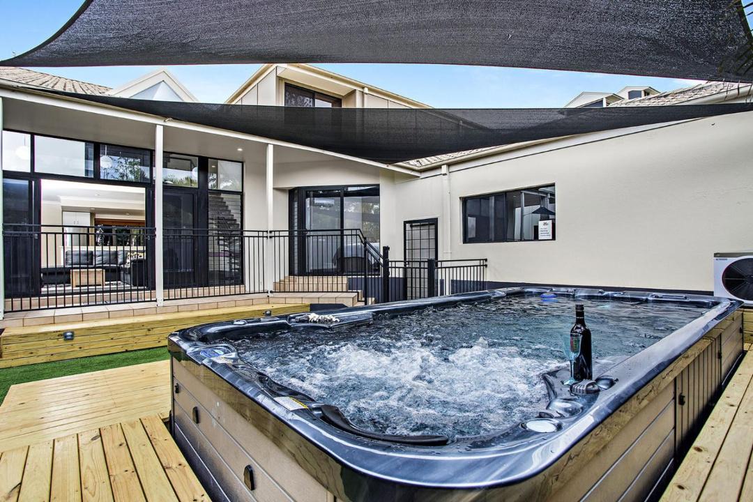 Photo of Others in Sapphire Beach