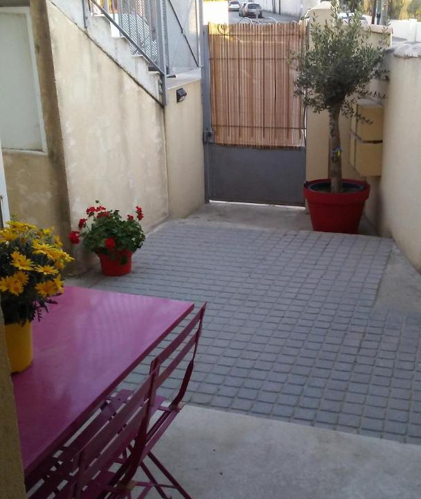 Photo of Patio Balcony in Sorgues